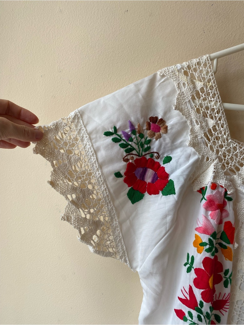 Crochet emboidered dress - Picture 7 of 11